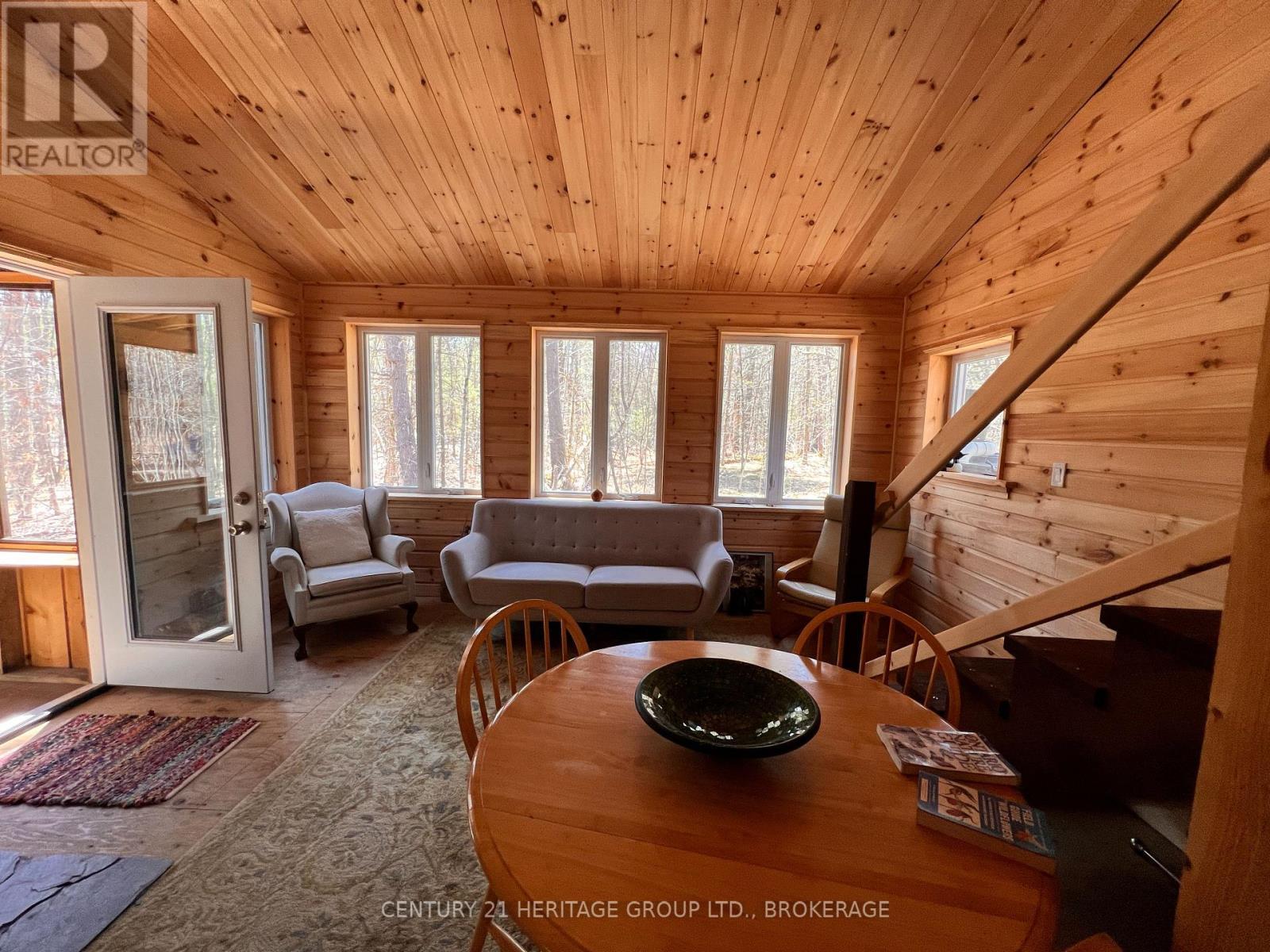 2355 Raymo Road, Frontenac (Frontenac Centre), ON - Indoor