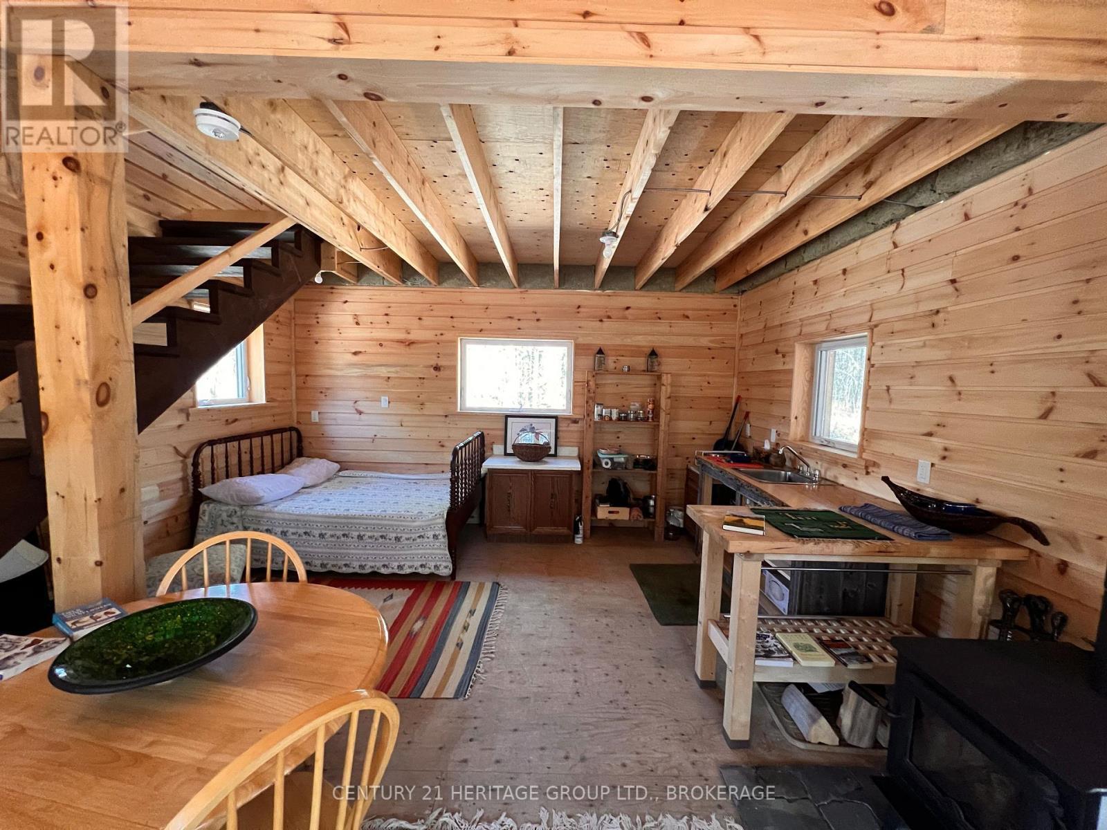 2355 Raymo Road, Frontenac (Frontenac Centre), ON - Indoor Photo Showing Other Room