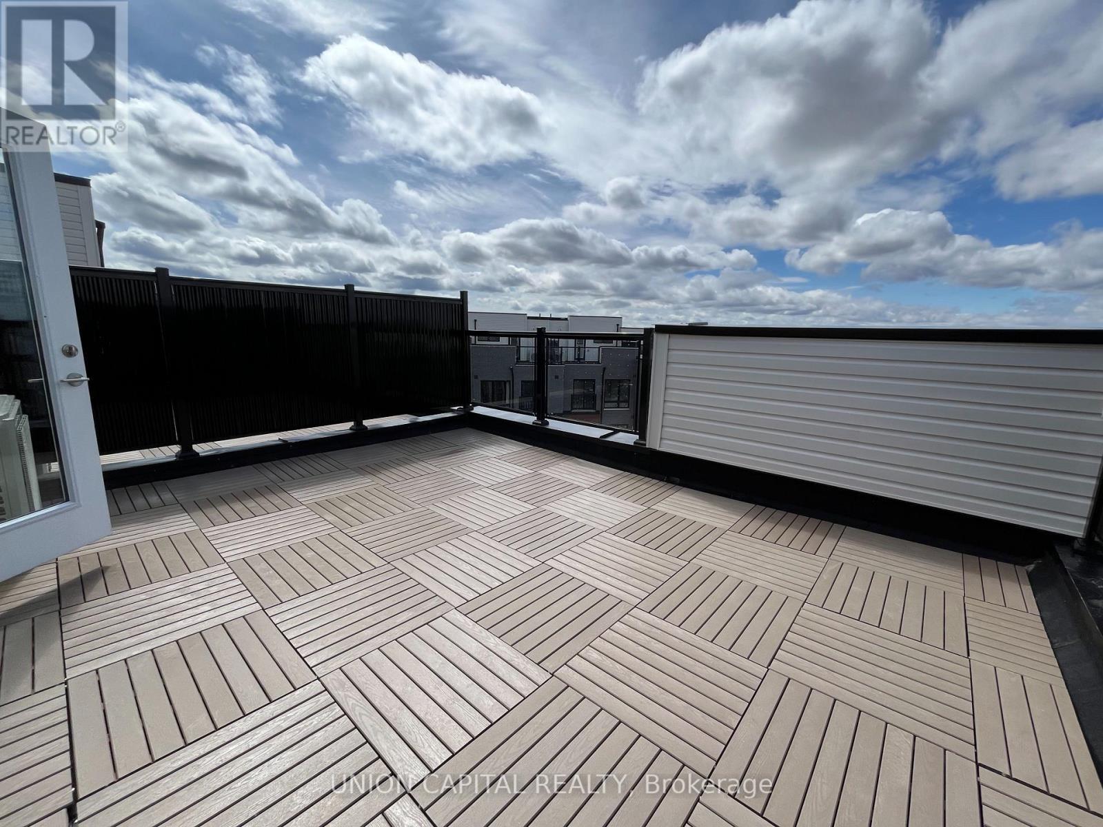 251 square feet rooftop terrace - 20 - 10 Liben Way, Toronto, ON - Outdoor
