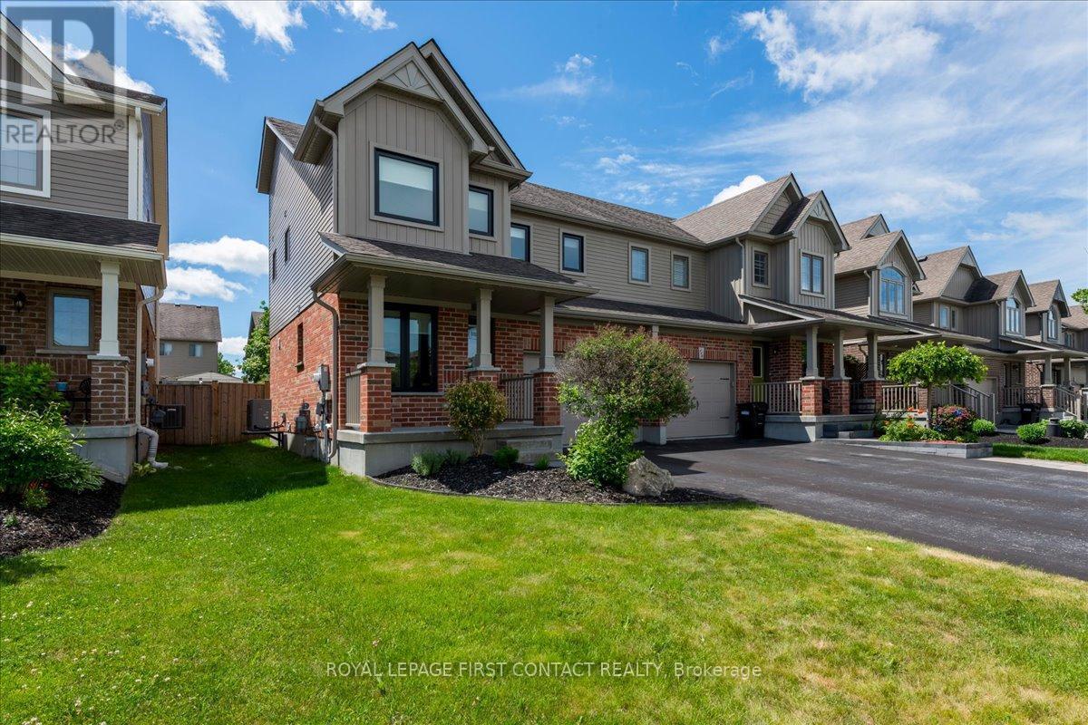 Front Yard - 182 Banting Crescent, Essa, ON - Outdoor With Facade