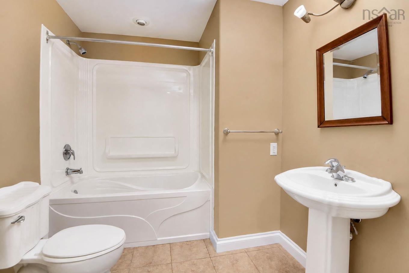42 Rowan Avenue, New Glasgow, NS