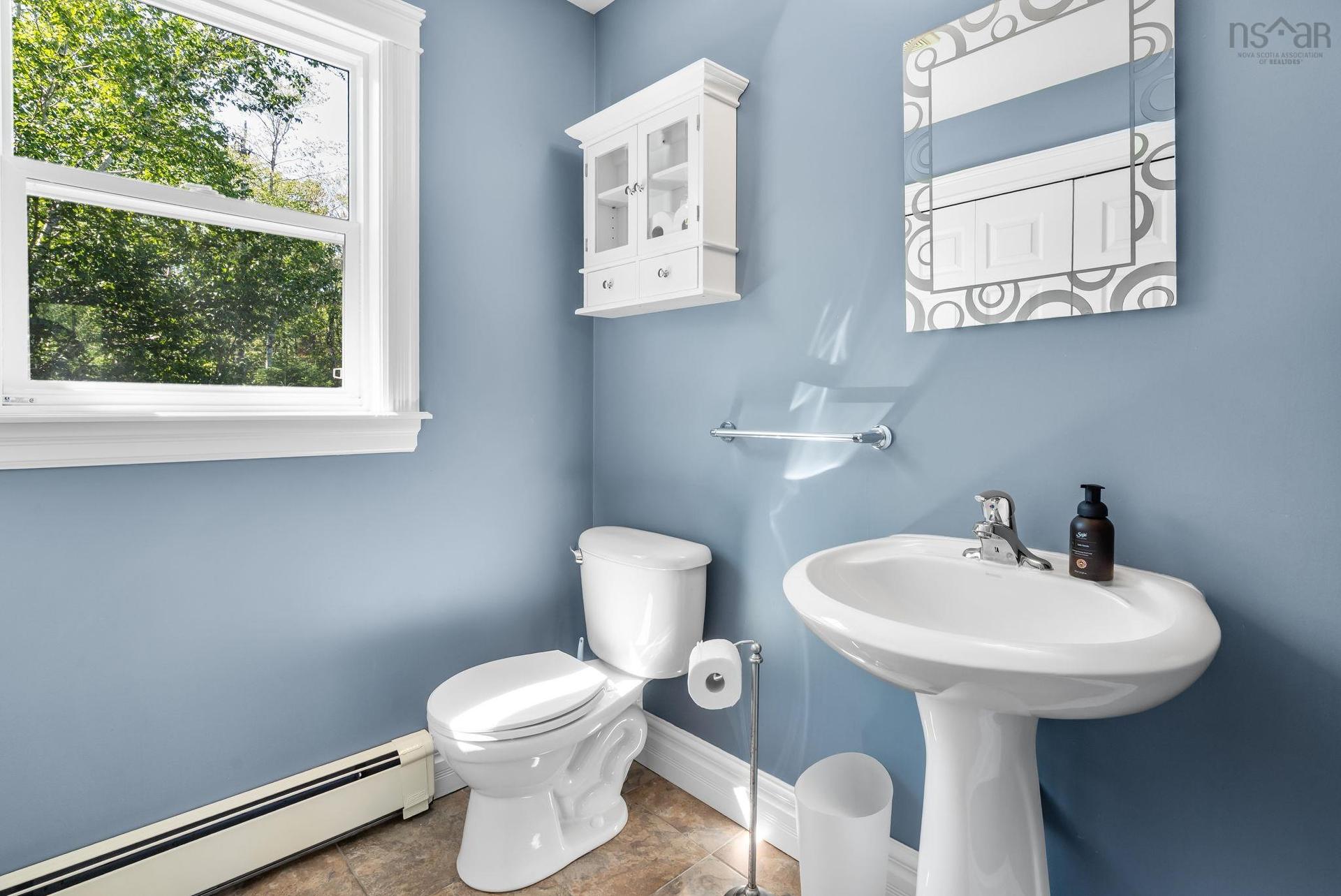76 Old Mill Road, Hammonds Plains, NS - Indoor Photo Showing Bathroom