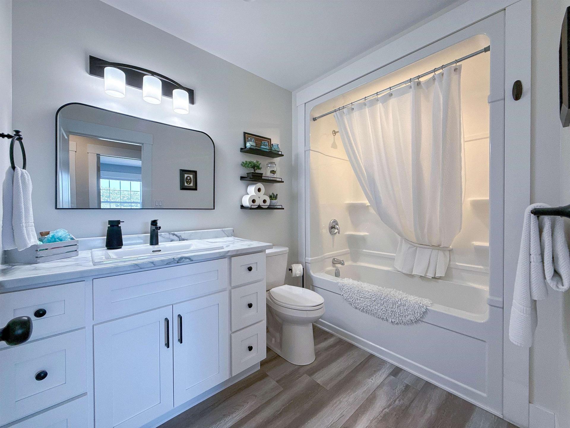 34 Waters Edge Lane, Cornwall, PE - Indoor Photo Showing Bathroom