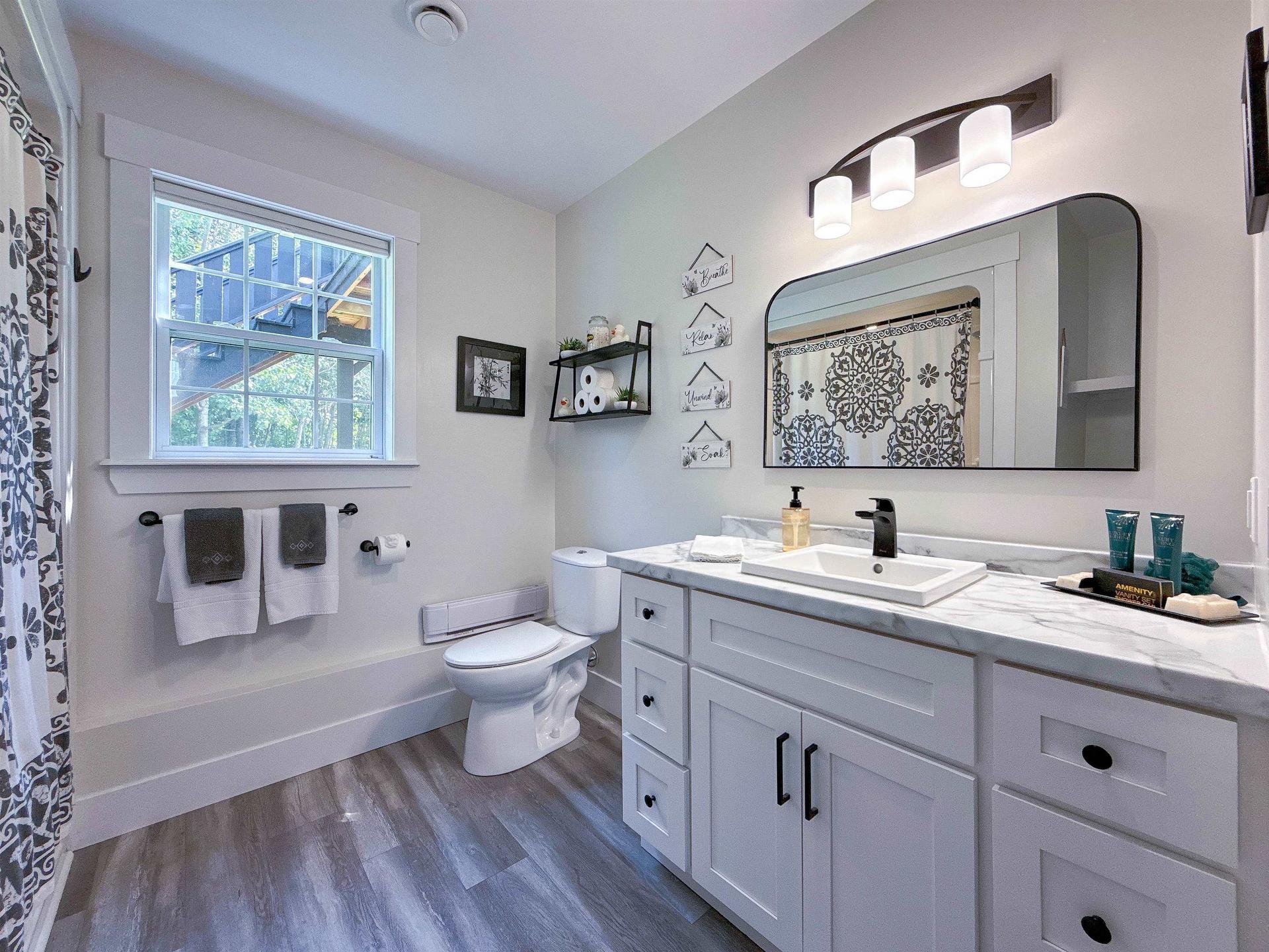34 Waters Edge Lane, Cornwall, PE - Indoor Photo Showing Bathroom