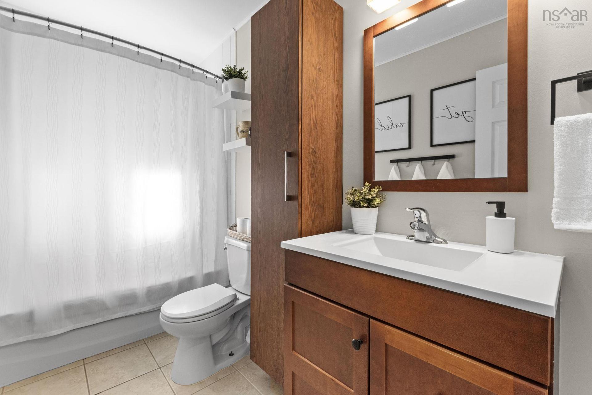 42 Paxton Drive, Cole Harbour, NS - Indoor Photo Showing Bathroom