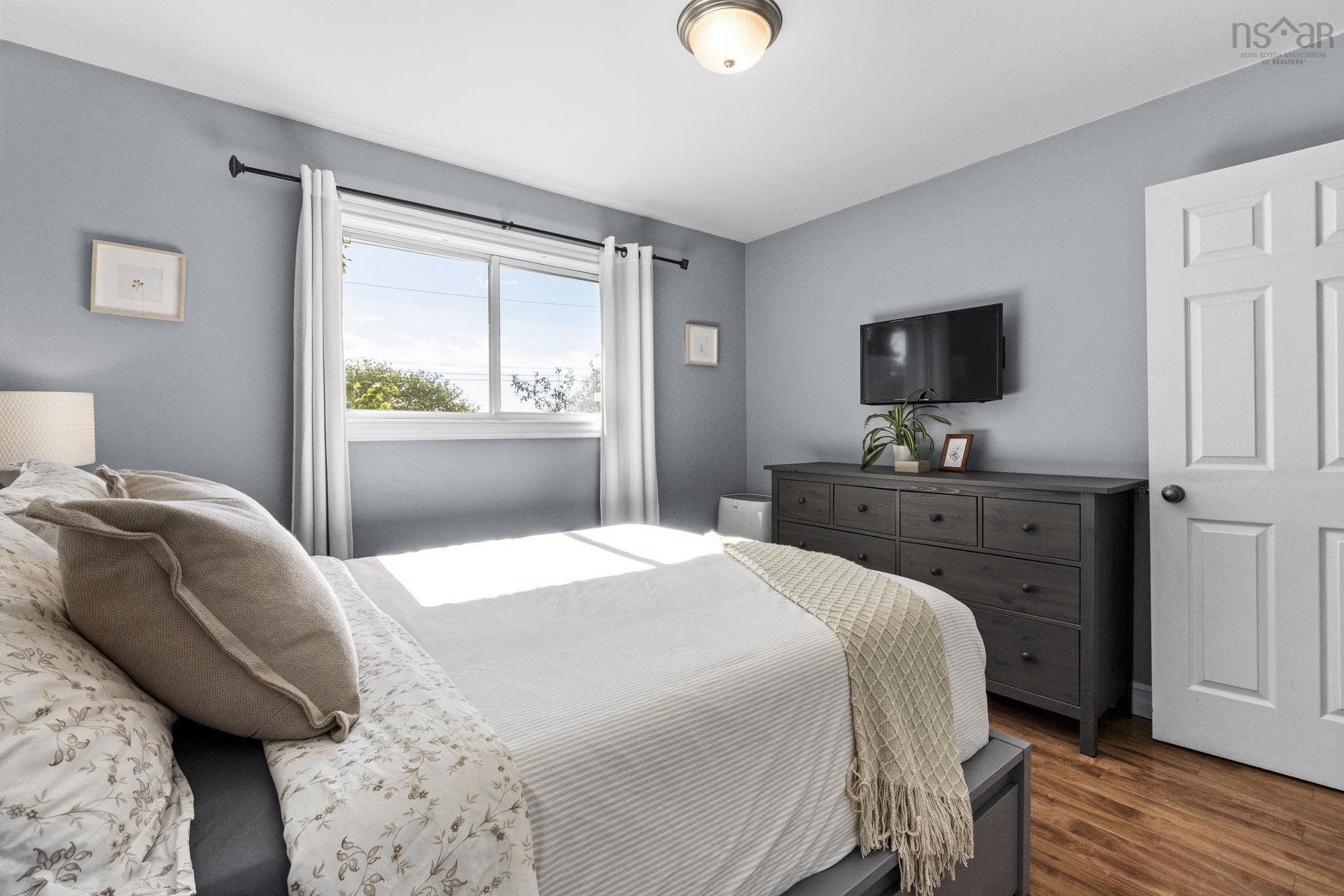 42 Paxton Drive, Cole Harbour, NS - Indoor Photo Showing Bedroom