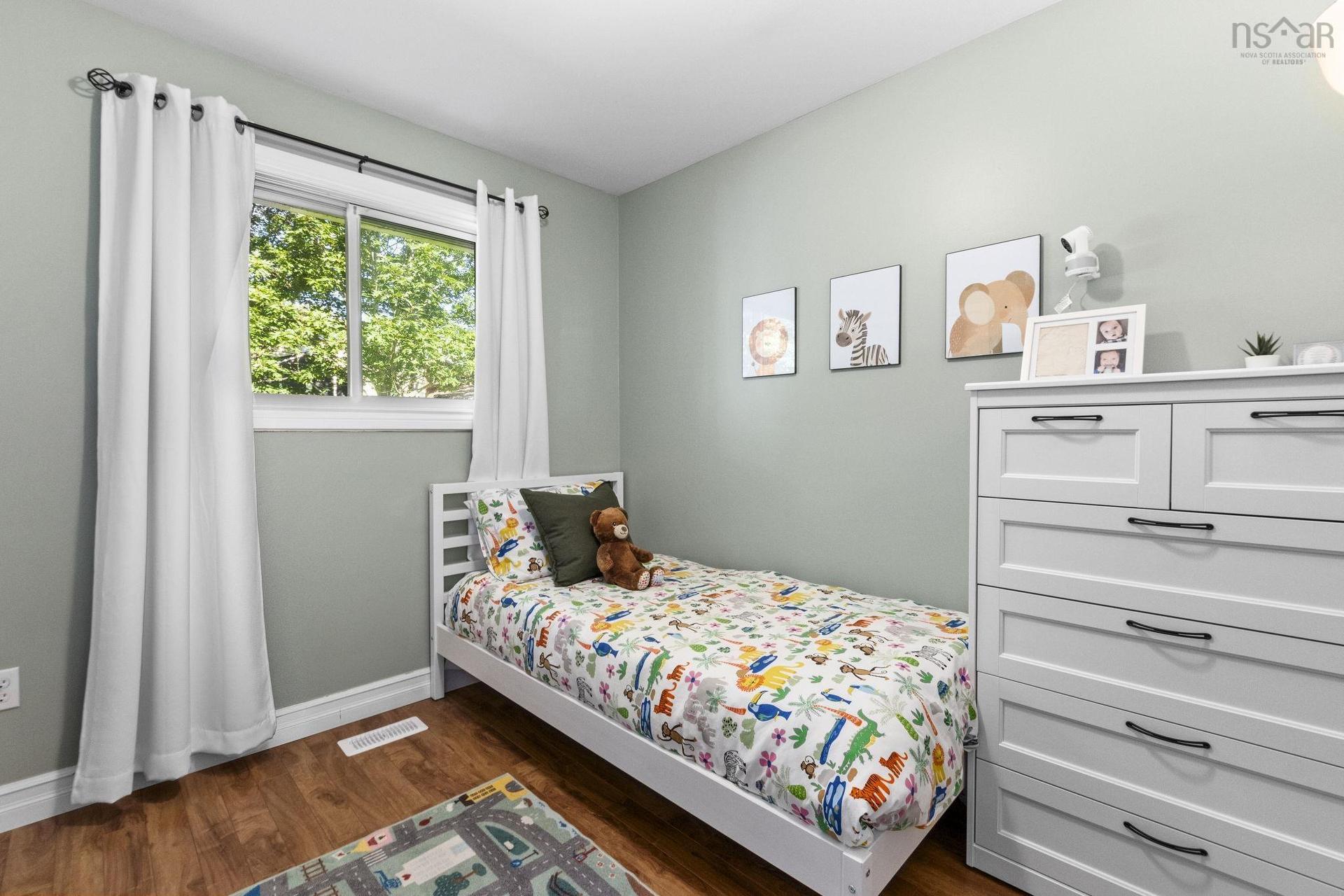 42 Paxton Drive, Cole Harbour, NS - Indoor Photo Showing Bedroom