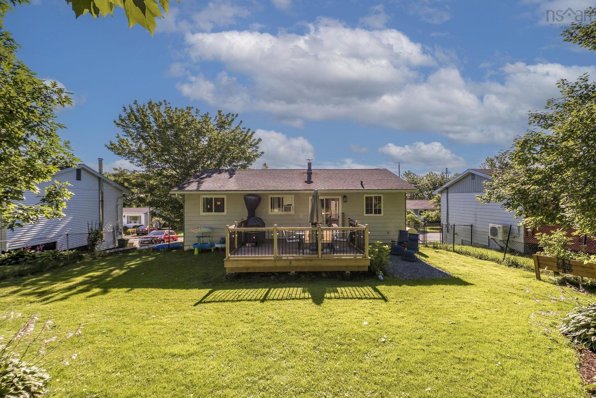 42 Paxton Drive, Cole Harbour, NS - Outdoor With Deck Patio Veranda