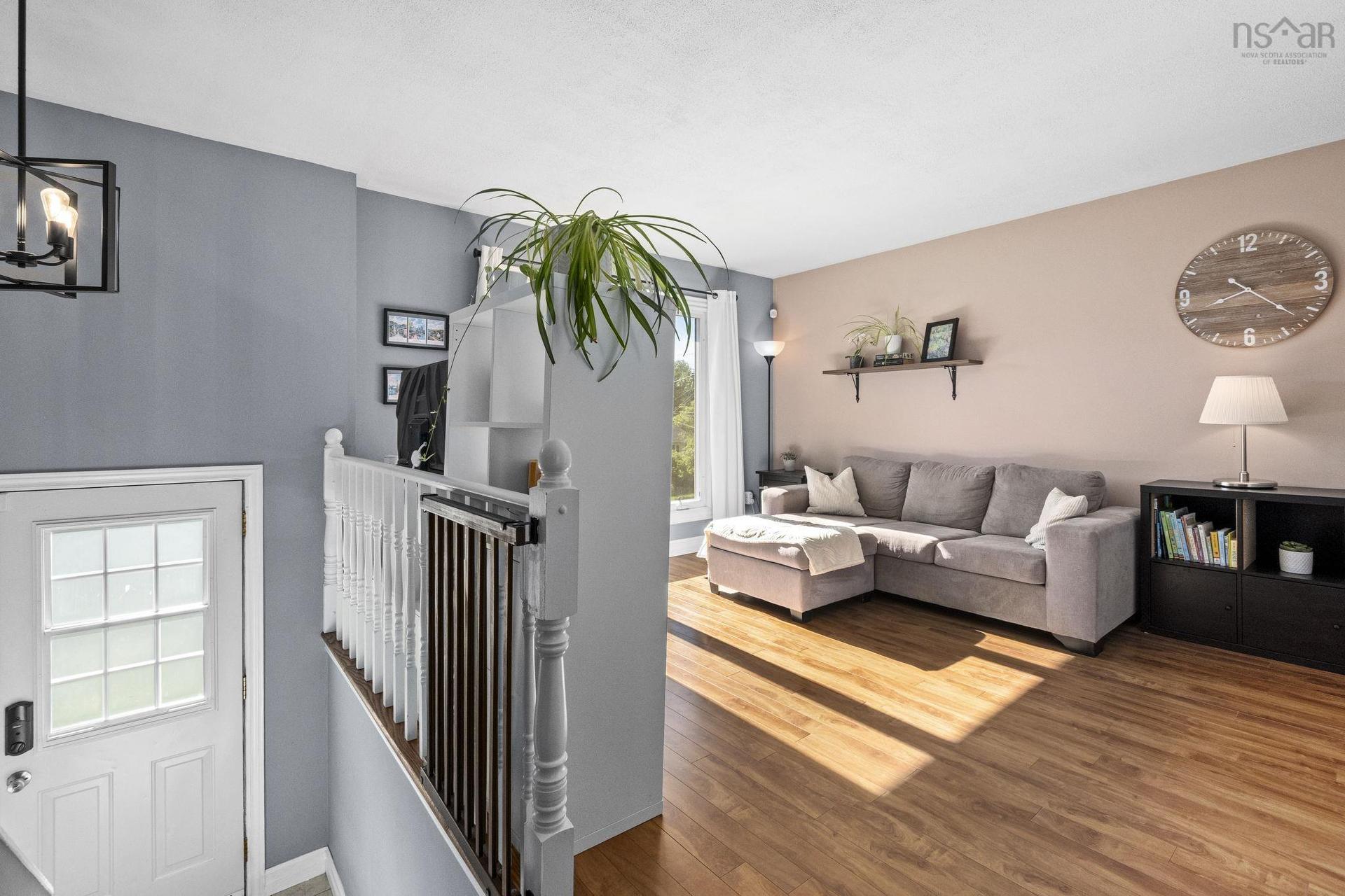 42 Paxton Drive, Cole Harbour, NS - Indoor Photo Showing Living Room