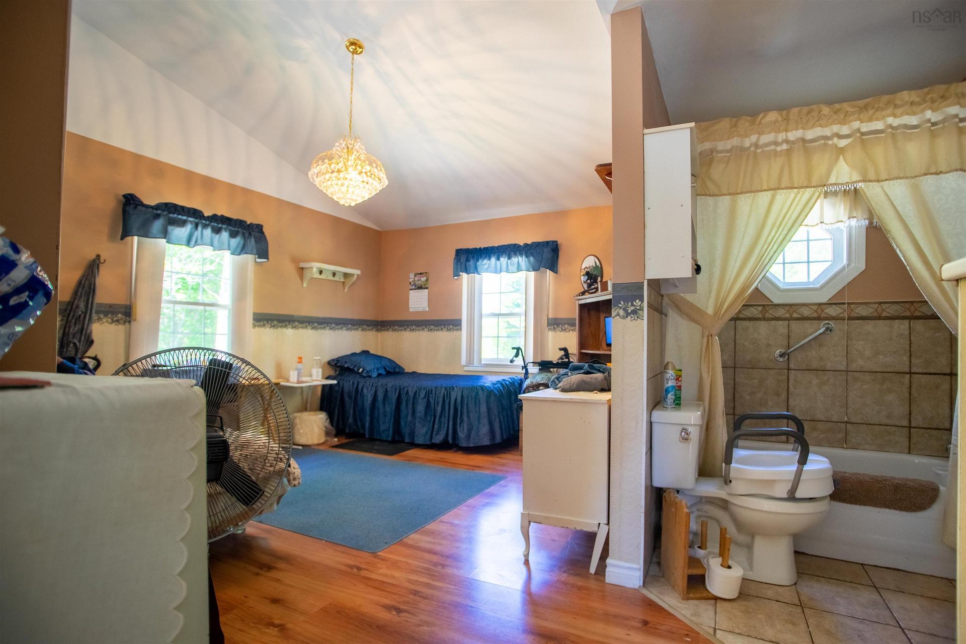 6536 Highway 340, Weymouth, NS - Indoor