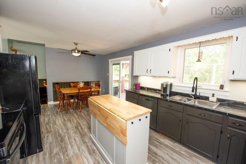 46 Franklin Drive, Truro Heights, NS - Indoor Photo Showing Kitchen With Double Sink