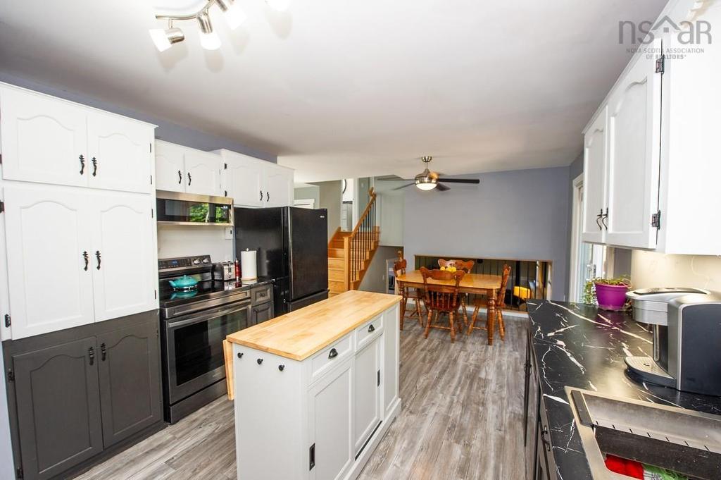 46 Franklin Drive, Truro Heights, NS - Indoor Photo Showing Kitchen