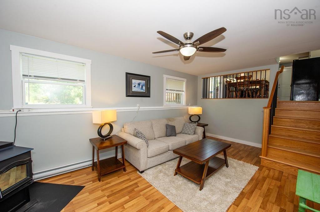 46 Franklin Drive, Truro Heights, NS - Indoor Photo Showing Living Room