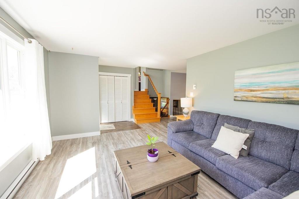 46 Franklin Drive, Truro Heights, NS - Indoor Photo Showing Living Room