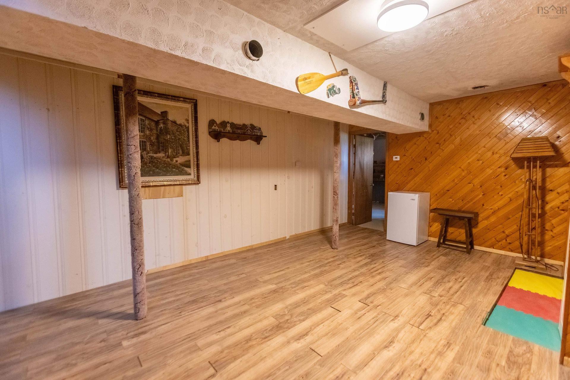 75 Willow Street, Amherst, NS - Indoor Photo Showing Other Room