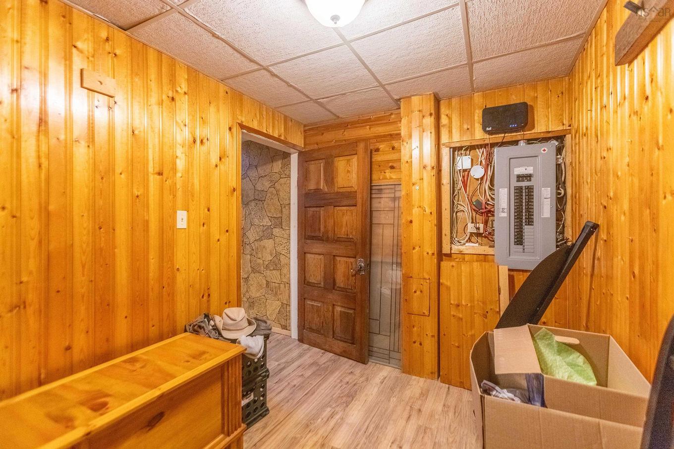 75 Willow Street, Amherst, NS - Indoor Photo Showing Other Room