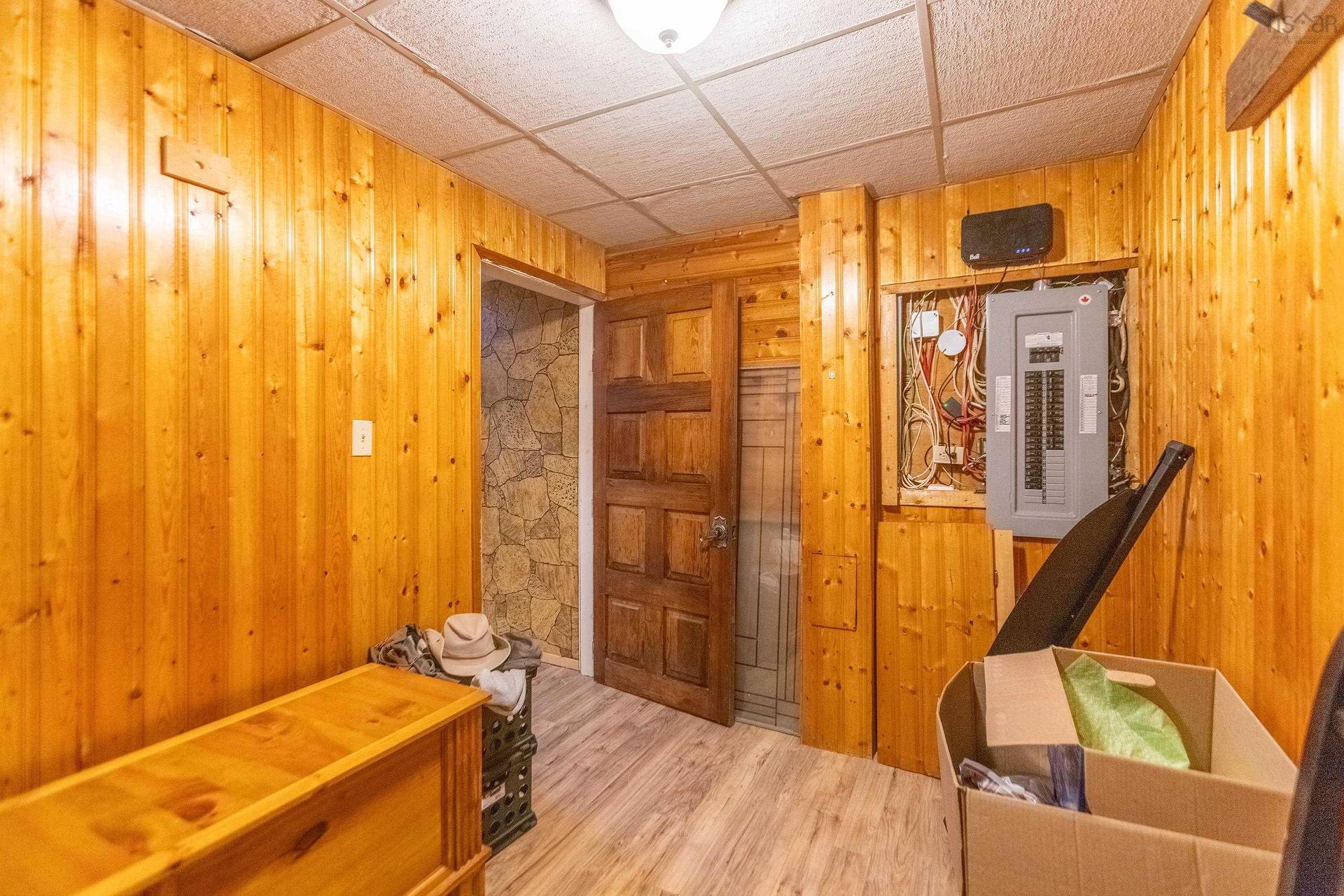 75 Willow Street, Amherst, NS - Indoor Photo Showing Other Room