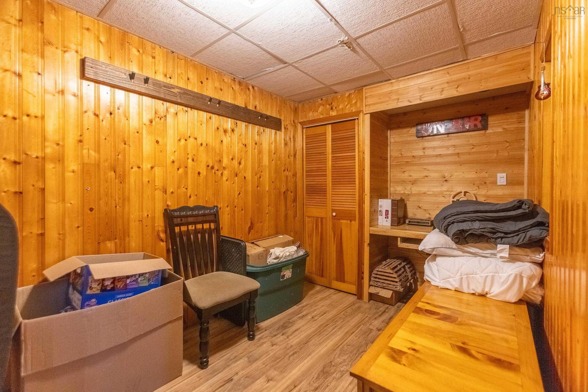 75 Willow Street, Amherst, NS - Indoor