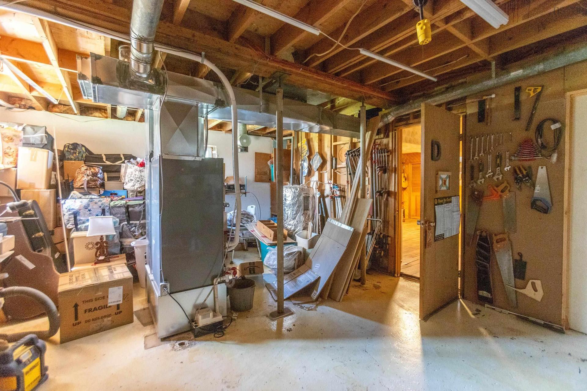 75 Willow Street, Amherst, NS - Indoor Photo Showing Basement