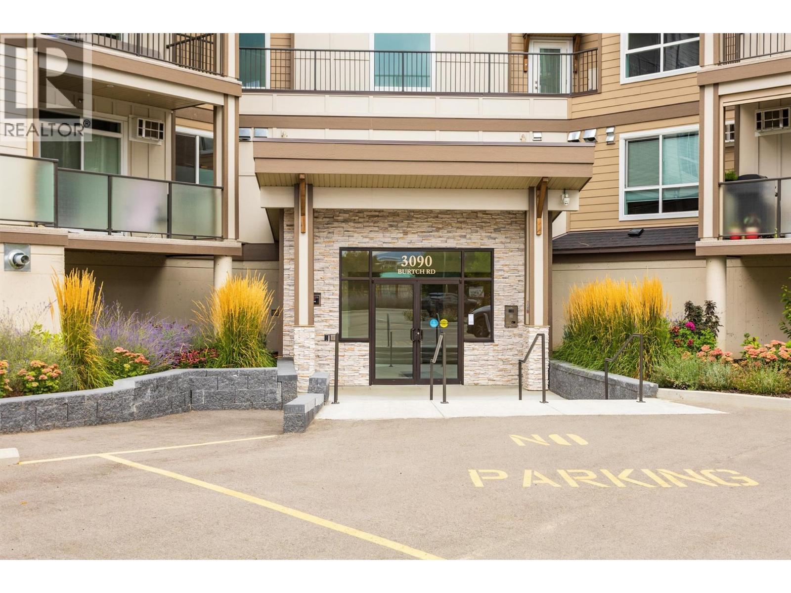 3090 Burtch Road Unit# 201, Kelowna, BC - Indoor Photo Showing Gym Room