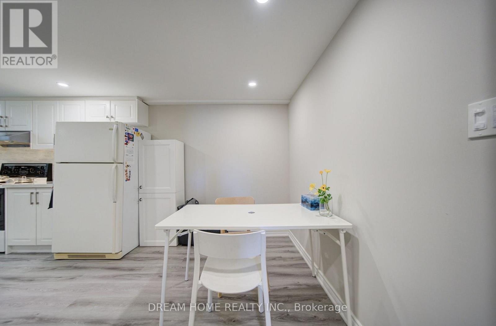 1323 Shamir Crescent, Mississauga, ON - Indoor