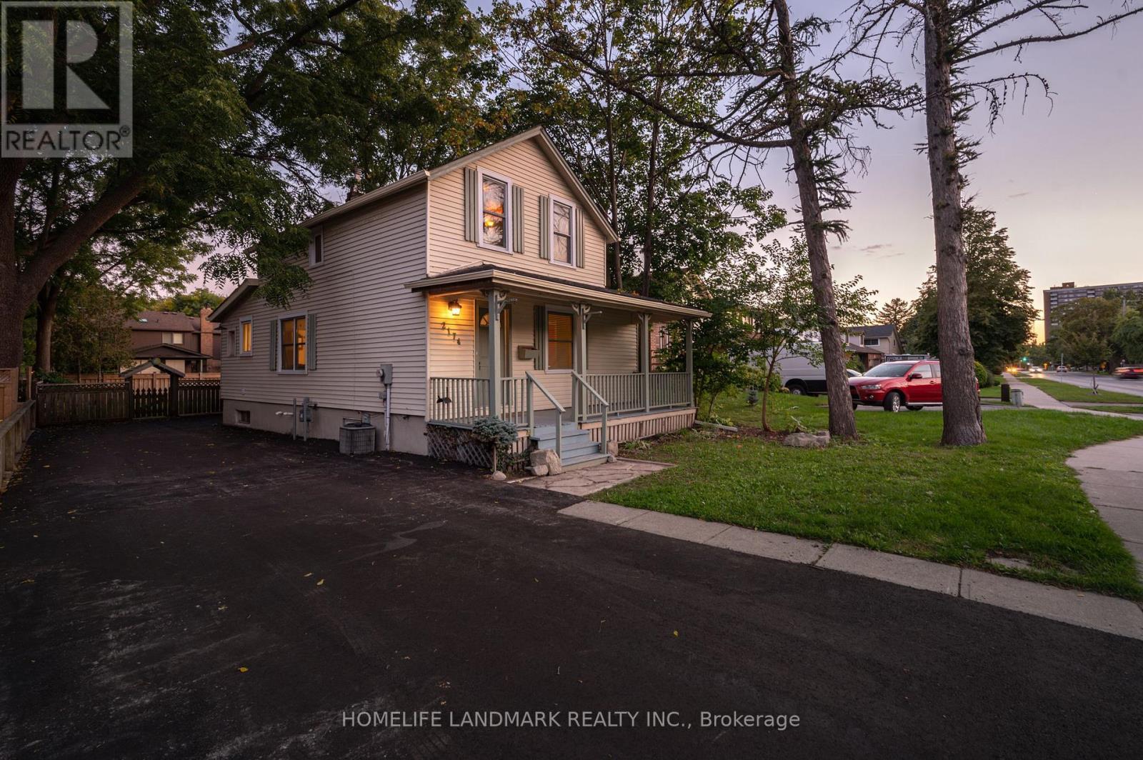 2174 New Street, Burlington, ON - Outdoor With Deck Patio Veranda