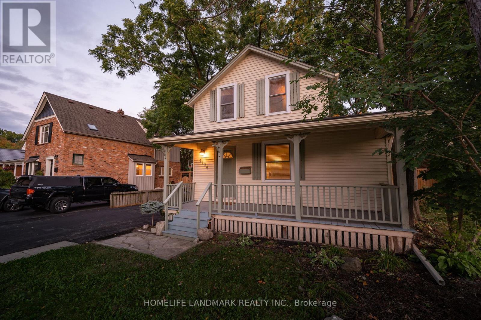 2174 New Street, Burlington, ON - Outdoor With Deck Patio Veranda