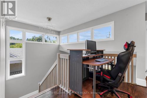 Loft - 847 West 5Th Street, Hamilton, ON - Indoor Photo Showing Office