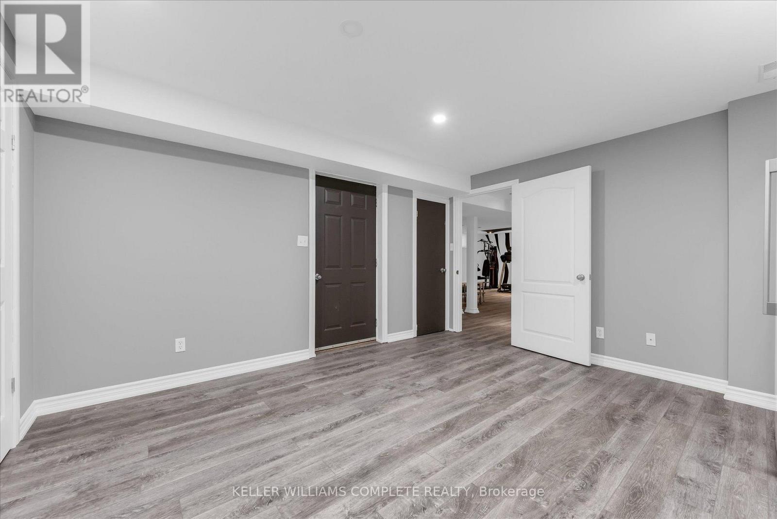 847 West 5Th Street, Hamilton, ON - Indoor Photo Showing Other Room