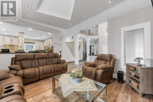 Living Room - 847 West 5Th Street, Hamilton, ON - Indoor Photo Showing Living Room