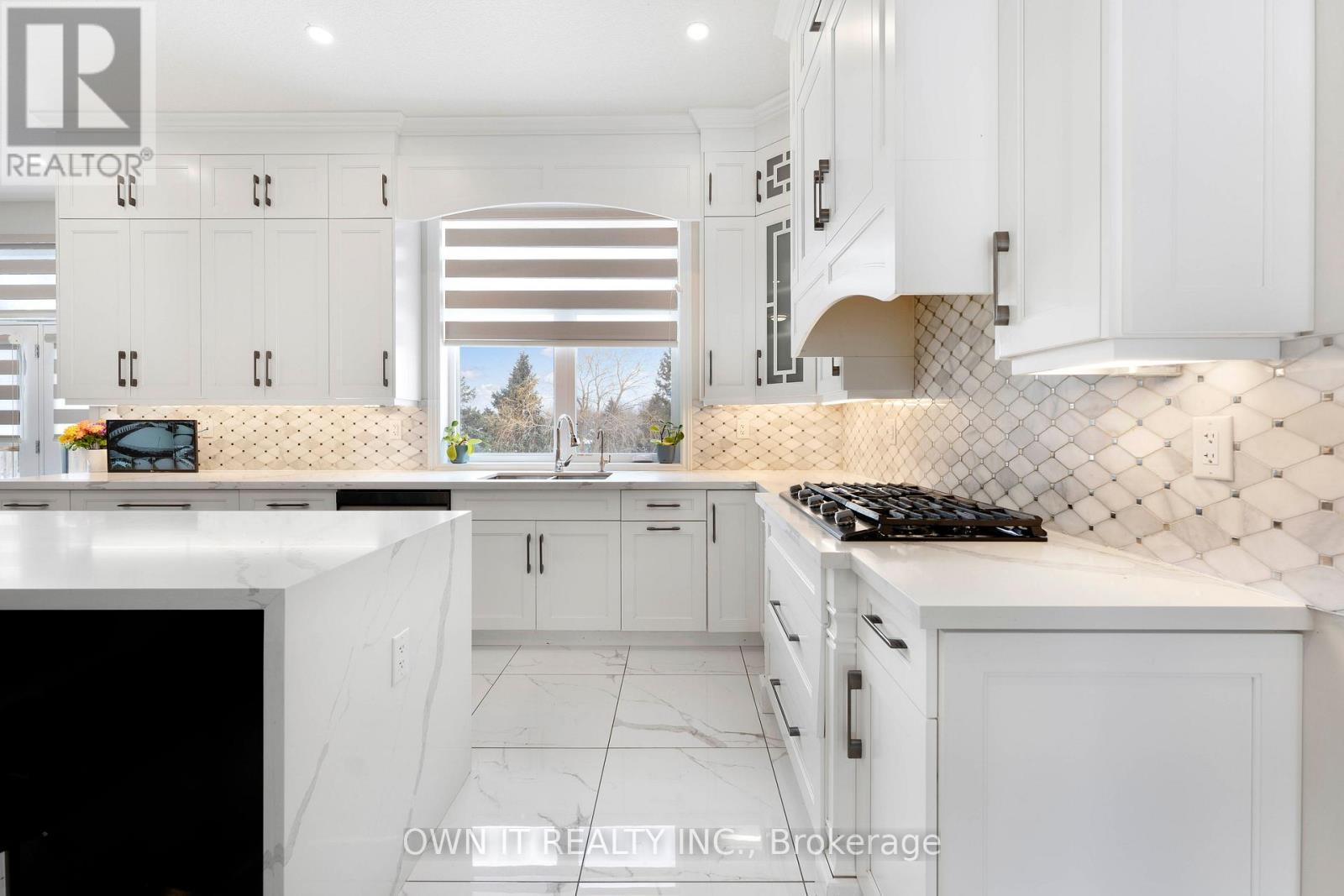 23 Yarl Place, Guelph/Eramosa, ON - Indoor Photo Showing Kitchen With Upgraded Kitchen
