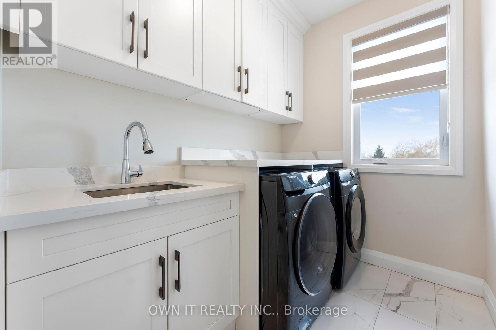 23 Yarl Place, Guelph/Eramosa, ON - Indoor Photo Showing Laundry Room