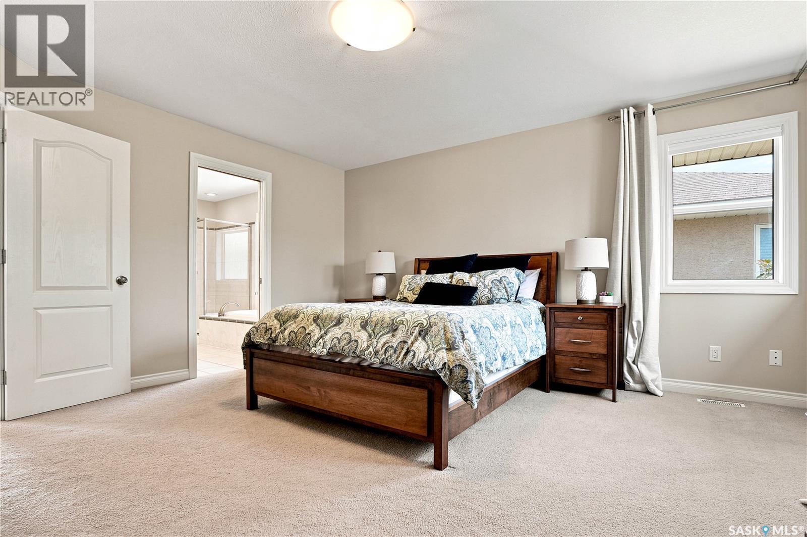 718 Brookhurst Lane, Saskatoon, SK - Indoor Photo Showing Bedroom