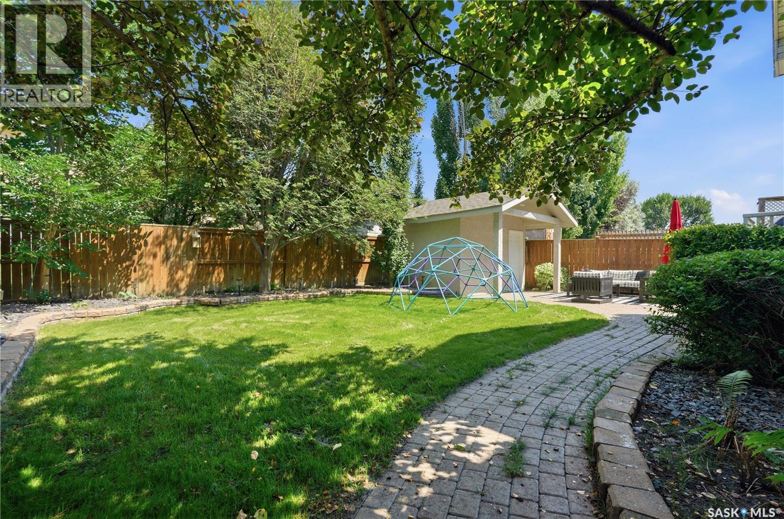 718 Brookhurst Lane, Saskatoon, SK - Outdoor