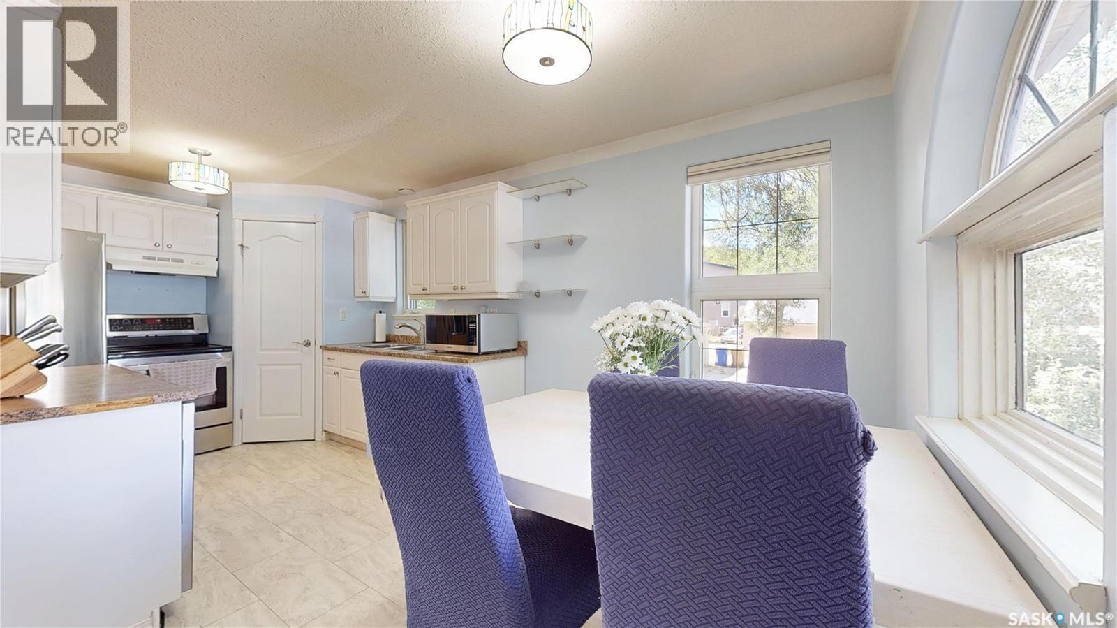 2700 Mcara Street, Regina, SK - Indoor Photo Showing Dining Room