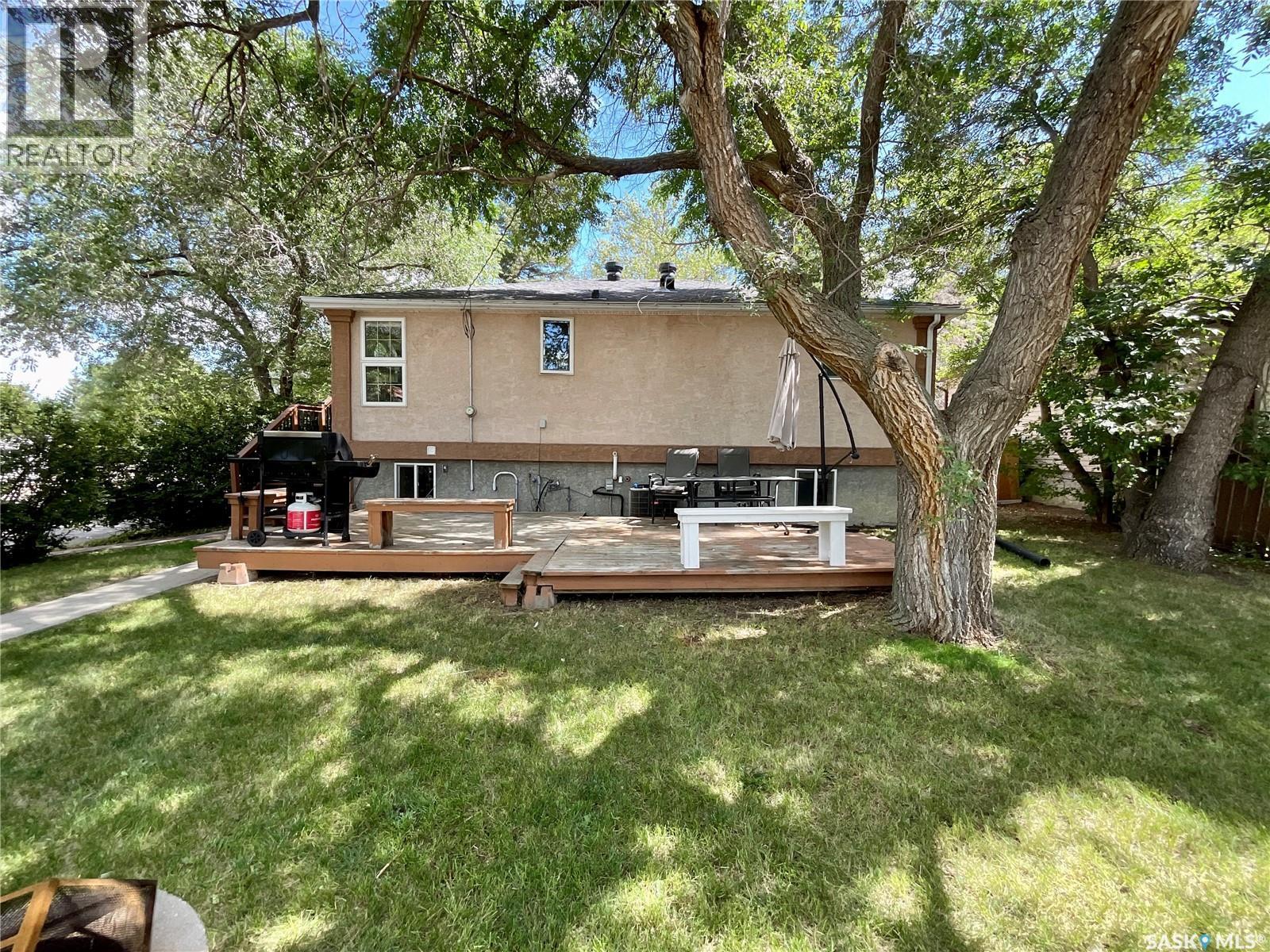 2700 Mcara Street, Regina, SK - Outdoor With Deck Patio Veranda