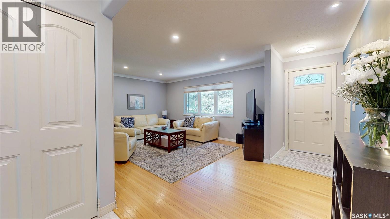 2700 Mcara Street, Regina, SK - Indoor