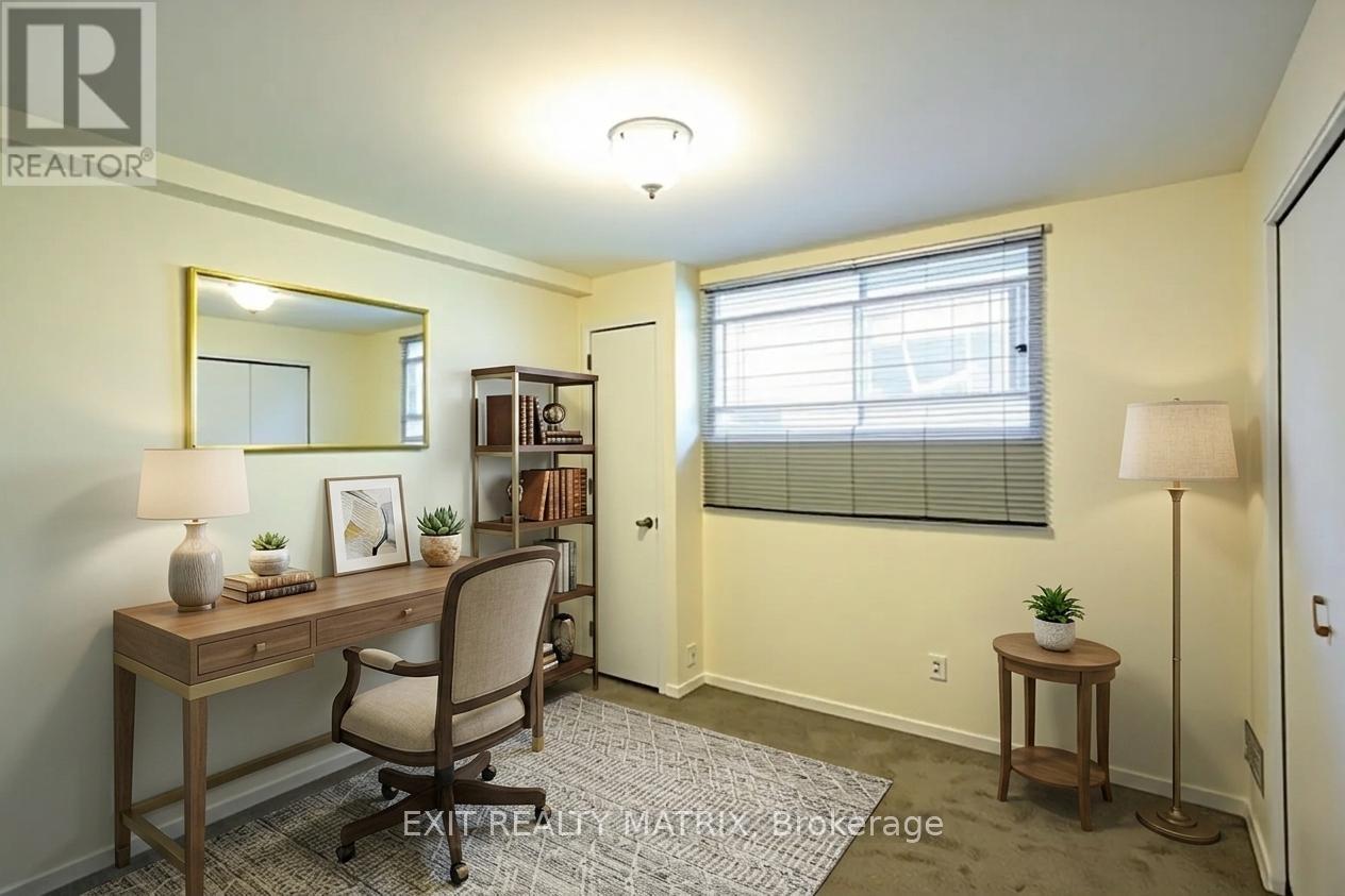 2064 St Laurent Boulevard, Ottawa, ON - Indoor Photo Showing Office