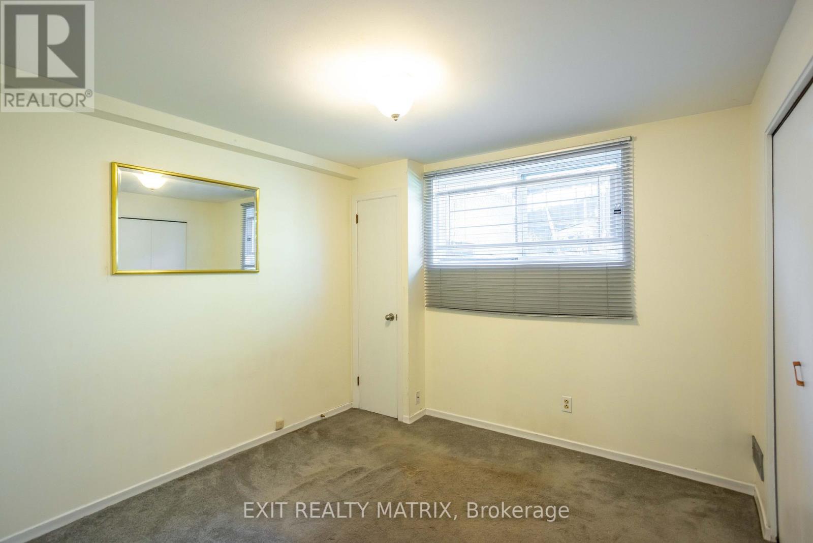2064 St Laurent Boulevard, Ottawa, ON - Indoor Photo Showing Other Room