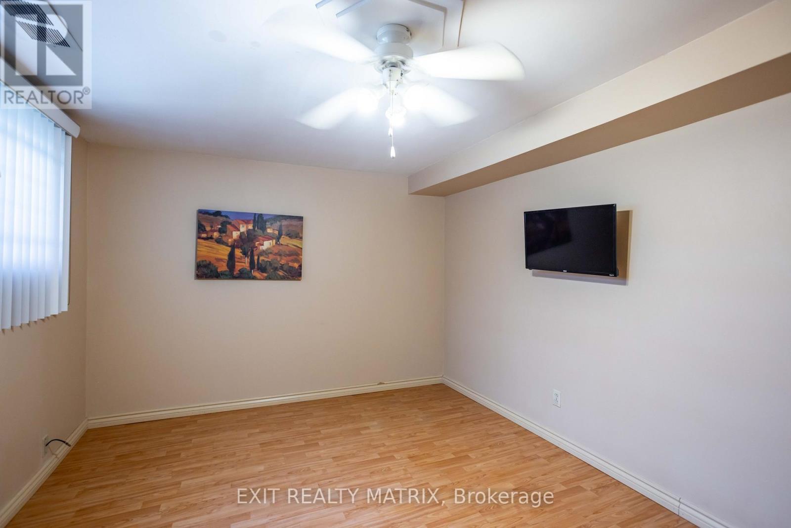2064 St Laurent Boulevard, Ottawa, ON - Indoor Photo Showing Other Room