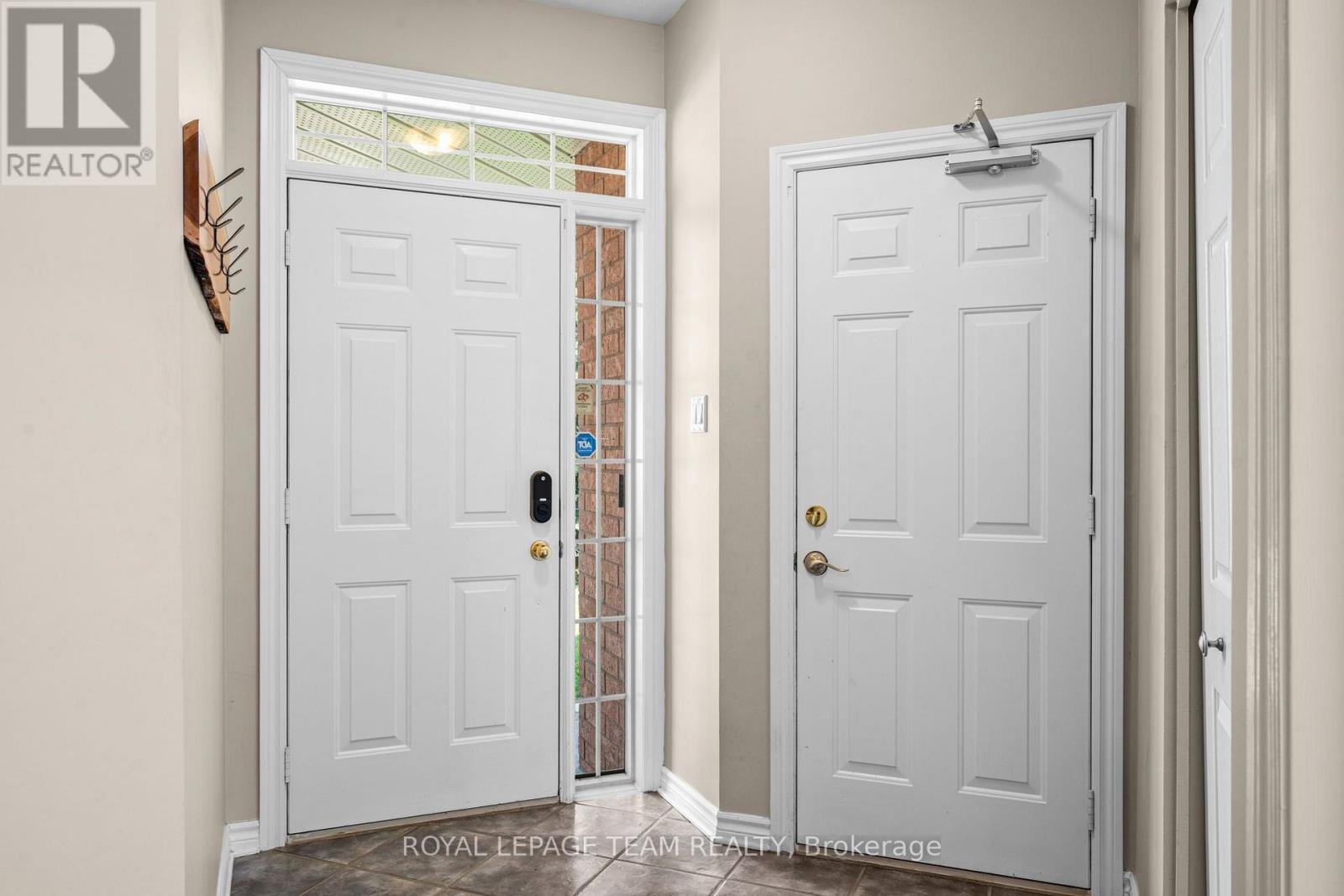 32 Trump Avenue, Ottawa, ON - Indoor Photo Showing Other Room
