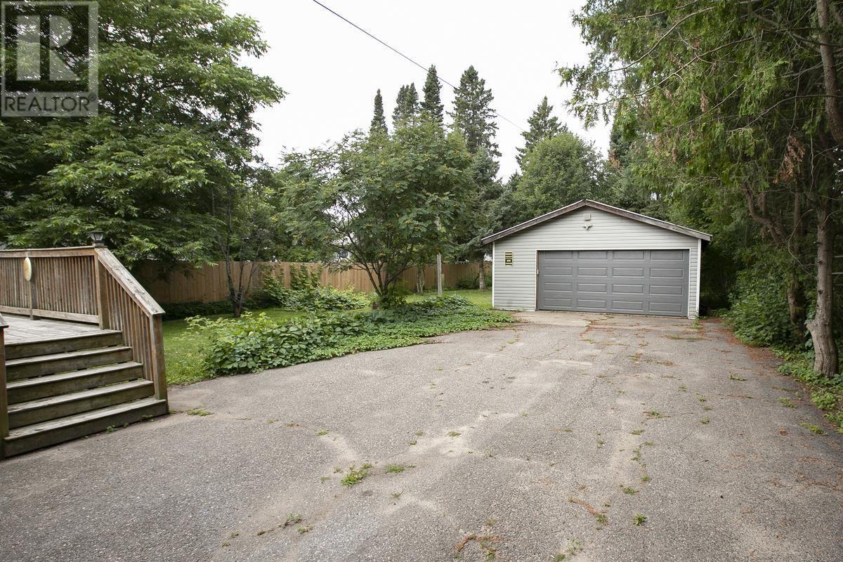 18 Eastern Ave, Sault Ste. Marie, ON - Outdoor