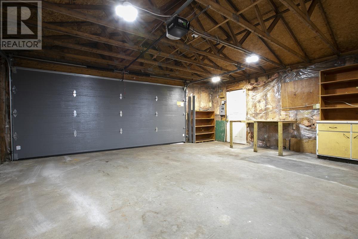 18 Eastern Ave, Sault Ste. Marie, ON - Indoor Photo Showing Garage