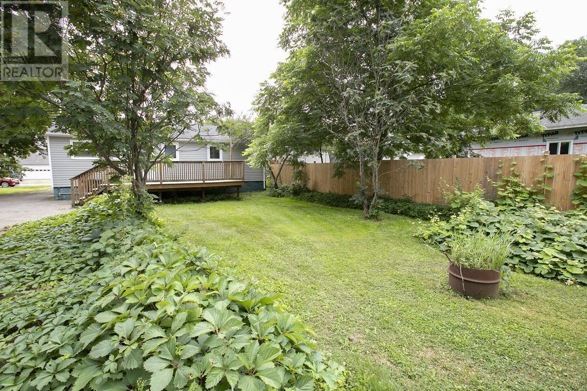 18 Eastern Ave, Sault Ste. Marie, ON - Outdoor With Deck Patio Veranda