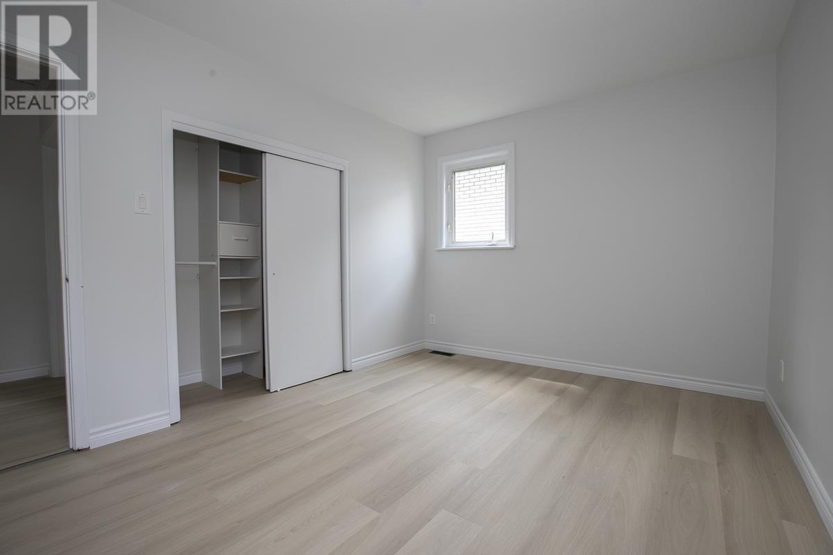 18 Eastern Ave, Sault Ste. Marie, ON - Indoor Photo Showing Other Room
