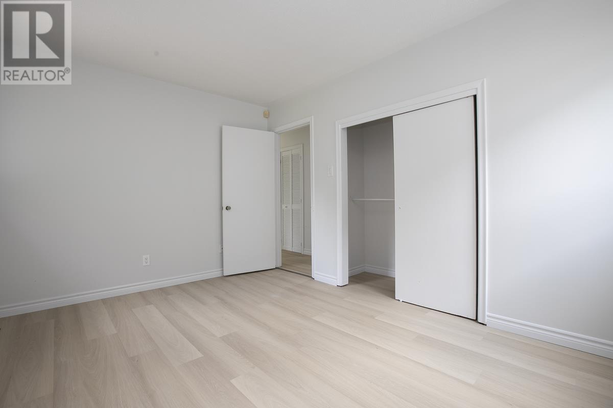 18 Eastern Ave, Sault Ste. Marie, ON - Indoor Photo Showing Other Room