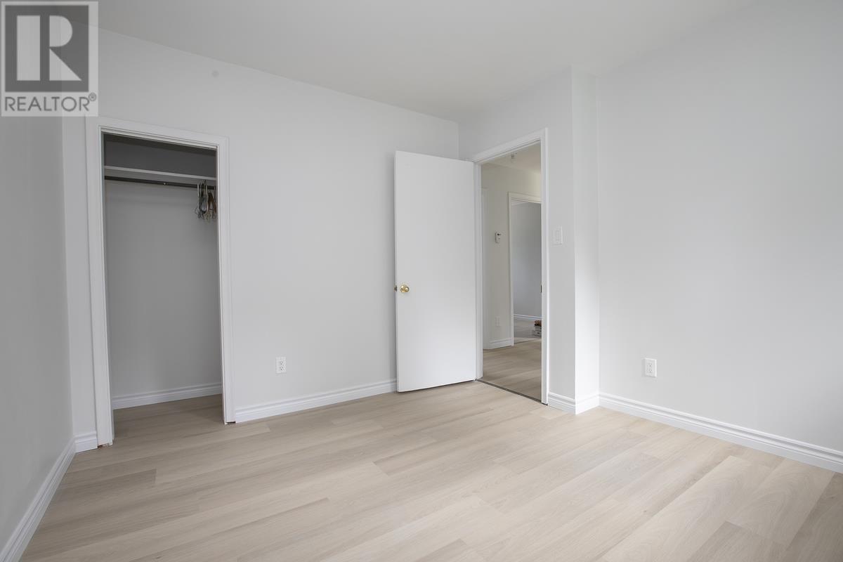 18 Eastern Ave, Sault Ste. Marie, ON - Indoor Photo Showing Other Room