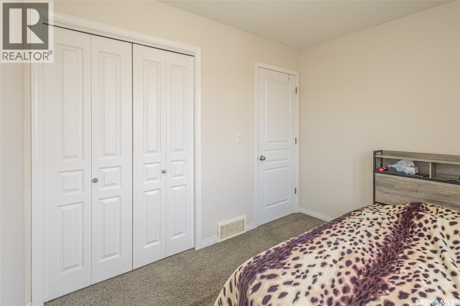 483 Coad Manor, Saskatoon, SK - Indoor Photo Showing Bedroom