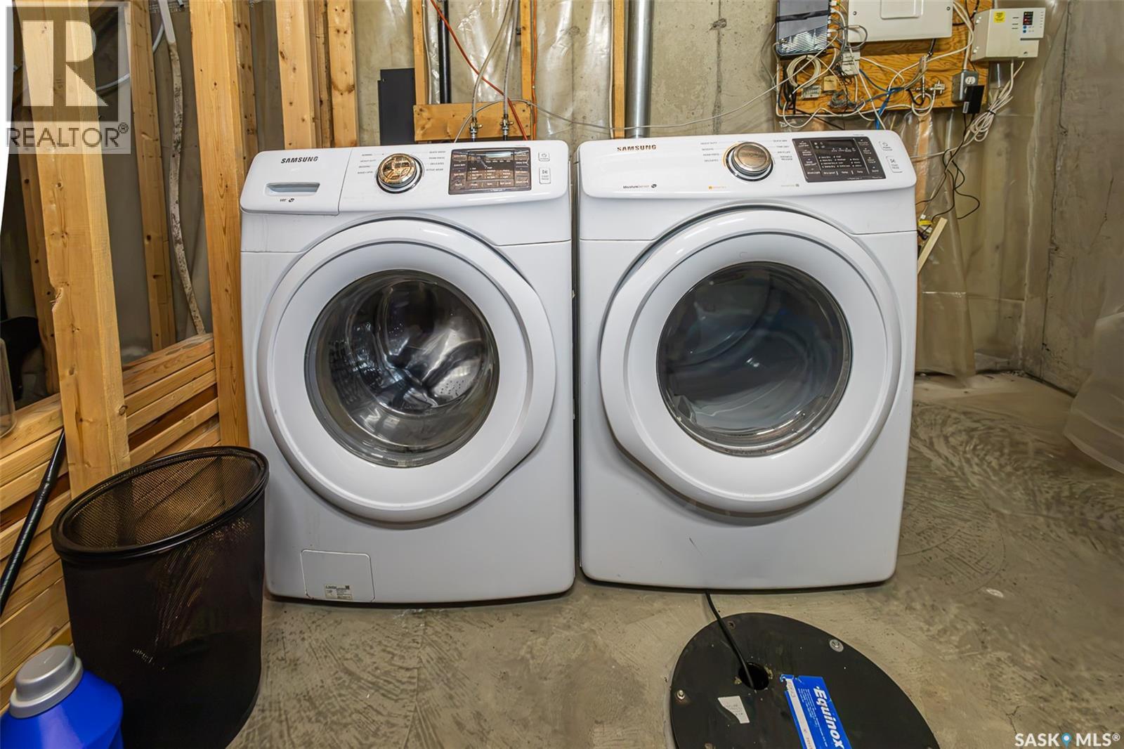 483 Coad Manor, Saskatoon, SK - Indoor Photo Showing Laundry Room