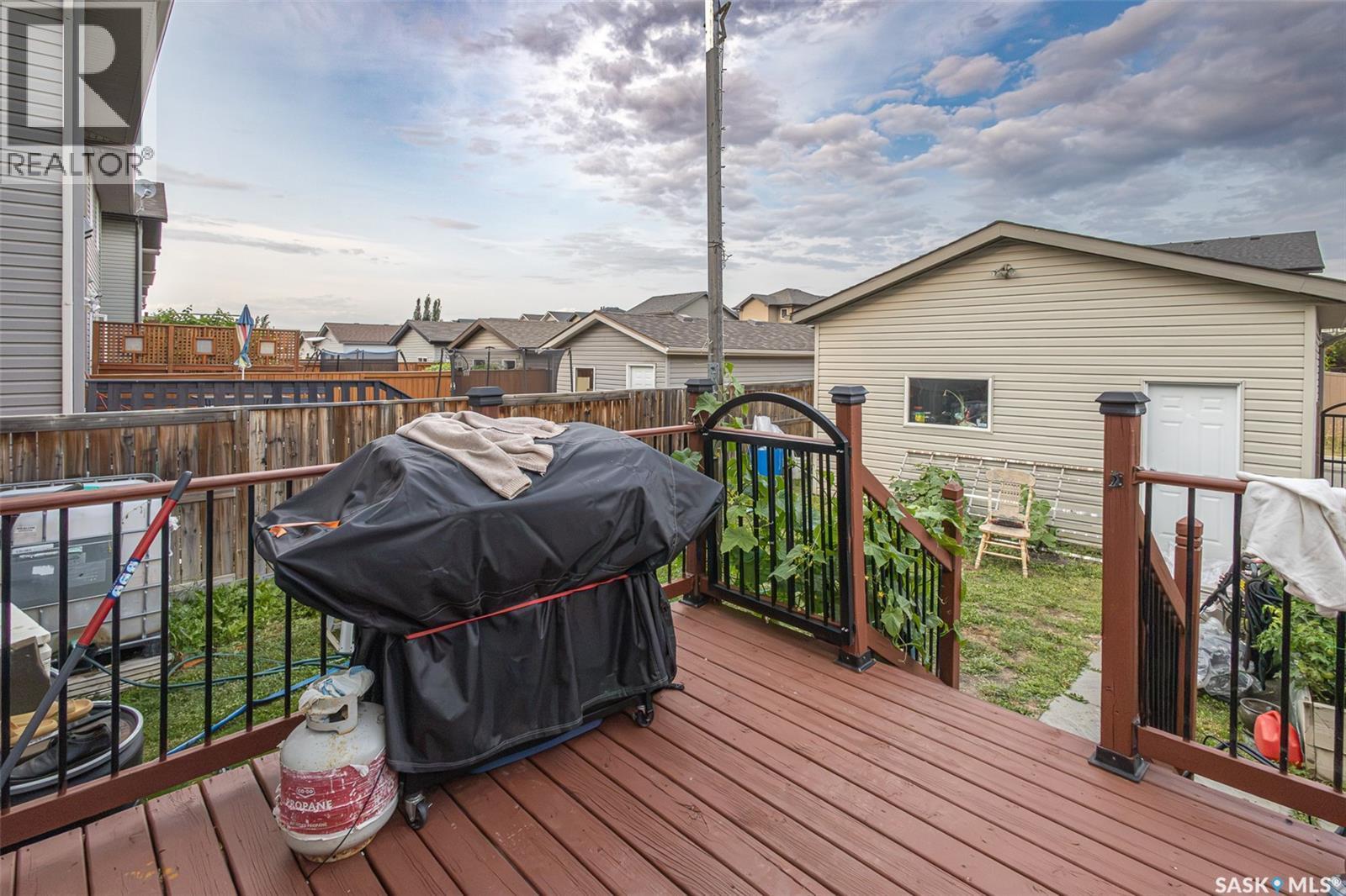 483 Coad Manor, Saskatoon, SK - Outdoor With Exterior